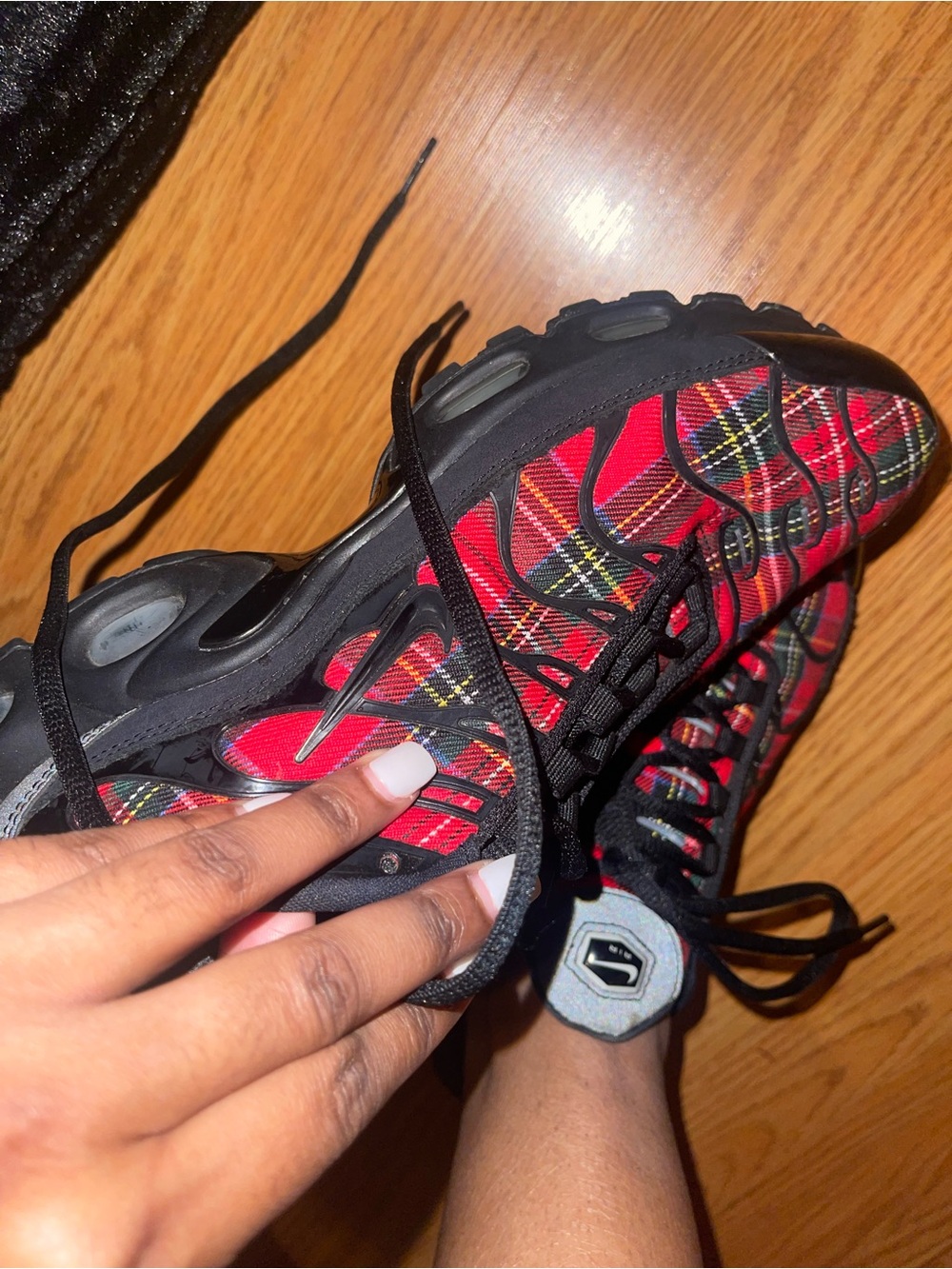 Nike Women's Red Plaid Black Accent Sneakers - Picture 7 of 7